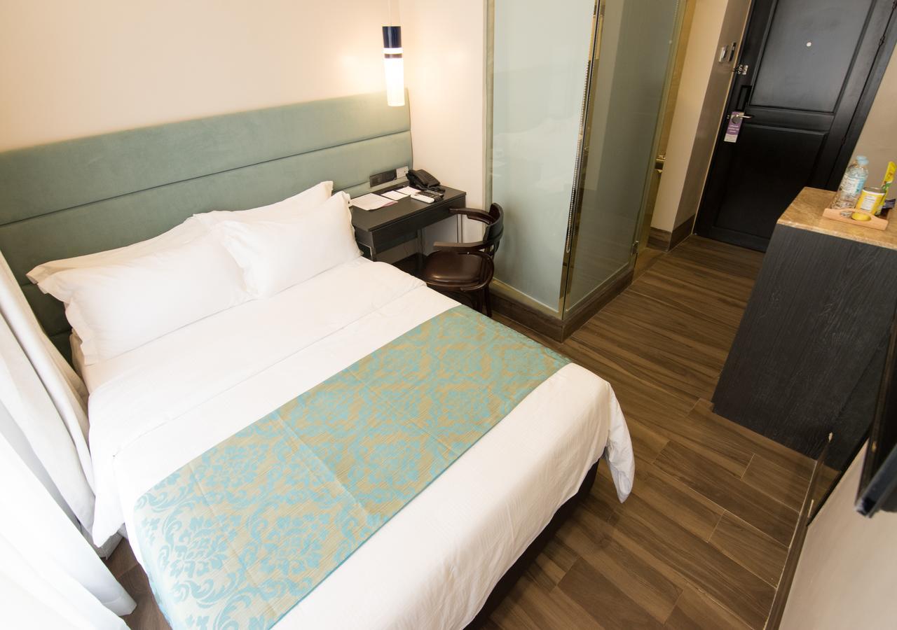 Goldberry Lite Hotel Iloilo City Exterior foto